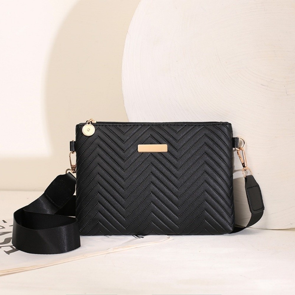 Minimalist Quilted Chain Cross - Mini Purse Chain 评论和价格